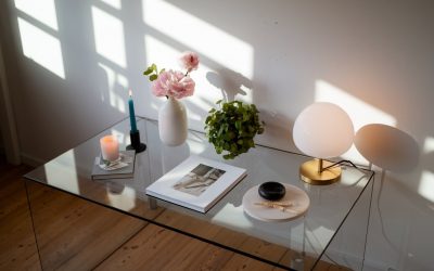 Glastisch reinigen & streifenfrei glänzen lassen – Die besten Tipps