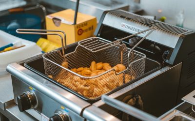 Fritteuse reinigen & pflegen – So bleibt sie hygienisch und geruchsneutral