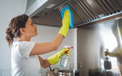 Dunstabzugshaube richtig reinigen & entfetten – So bleibt sie hygienisch & leistungsstark